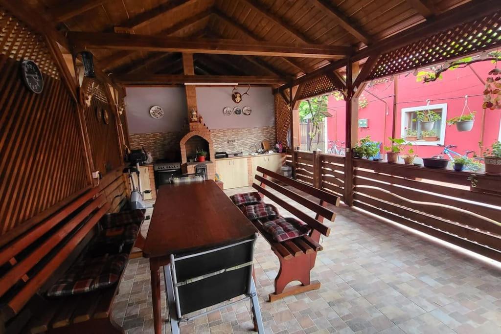 Casa In Oradea ! Villa Exterior photo
